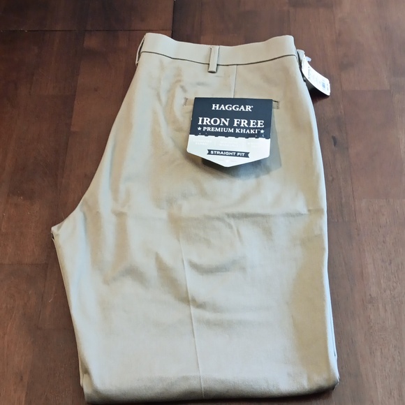 Haggar Men's Front Expandable Waist Premium No Iron Khaki Classic Fit Hierro Extendable, Flat, Color Caqui3000 It Casual Pants, Chocolate, 40W x 31L price in UAE | Amazon UAE